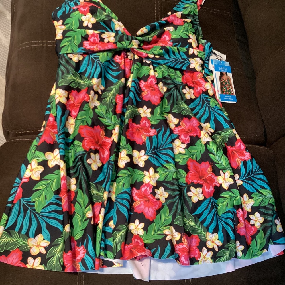 New Simply Fit Swim Wear Dress- floral twist front  -  XL